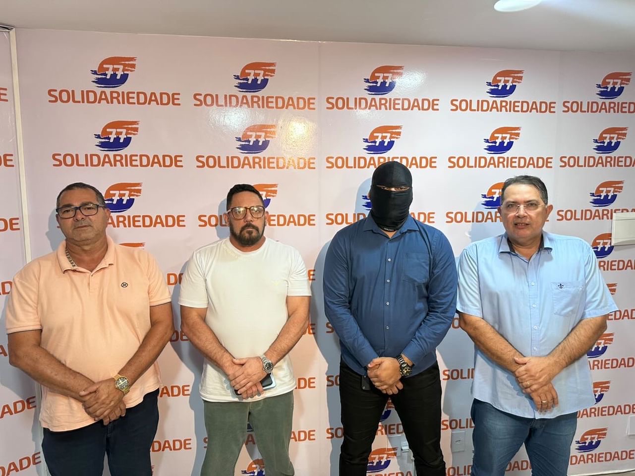 74C4C3C3-7498-4043-A97A-EAEA33741374