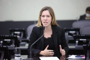 Projeto de Cibele Moura garante férias sincronizadas para famílias de crianças e adolescentes autistas