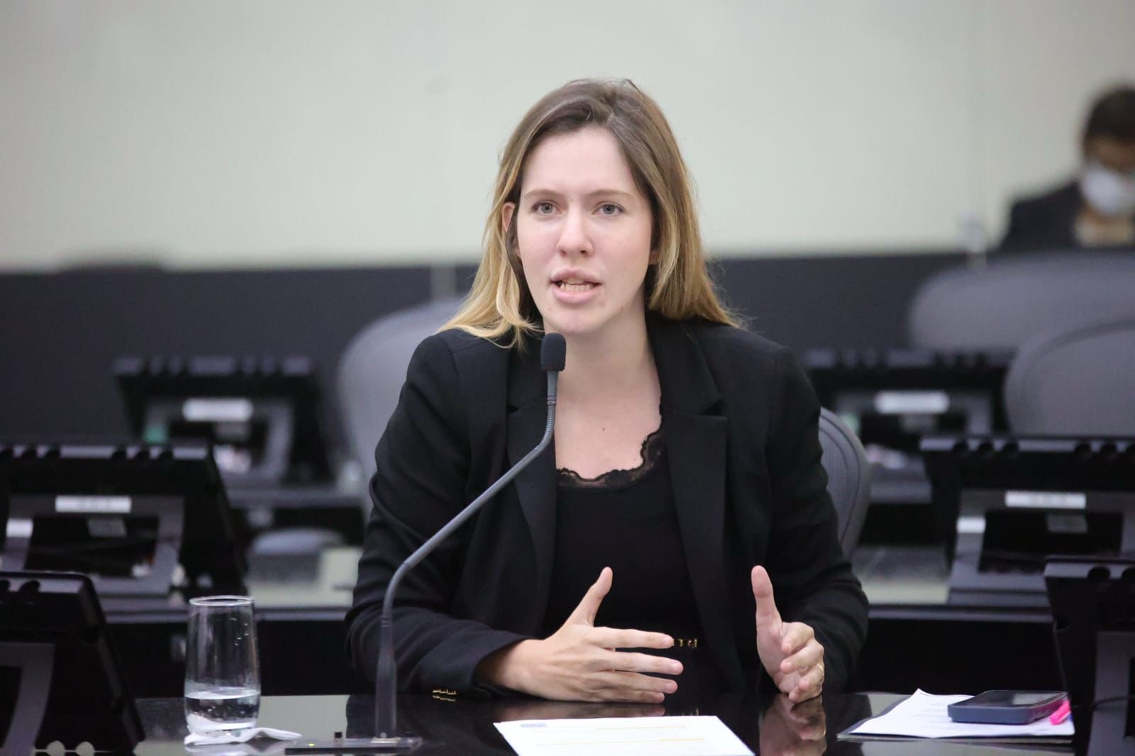 93f1870f-5993-454b-9aa5-6d257eabbd48