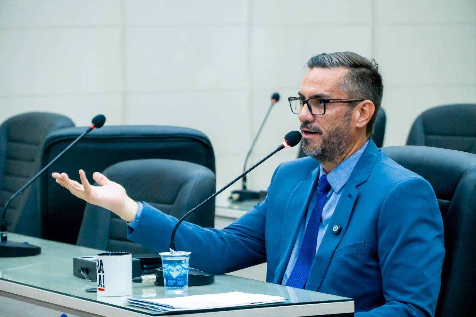 d25c7fd5-7b33-41fe-8431-ea15cf3615c8