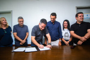 Limoeiro de Anadia vai receber investimentos na área de educação e infraestrutura viária