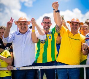 Leonardo Dias confirma a presença de Alfredo Gaspar no Bloco do 22, em Maceió